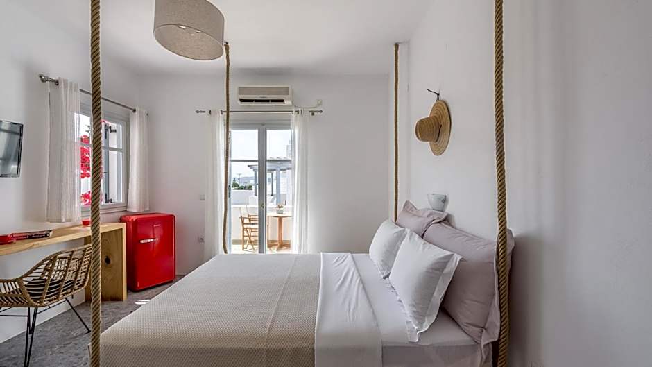 Anita Rooms & Suites Milos