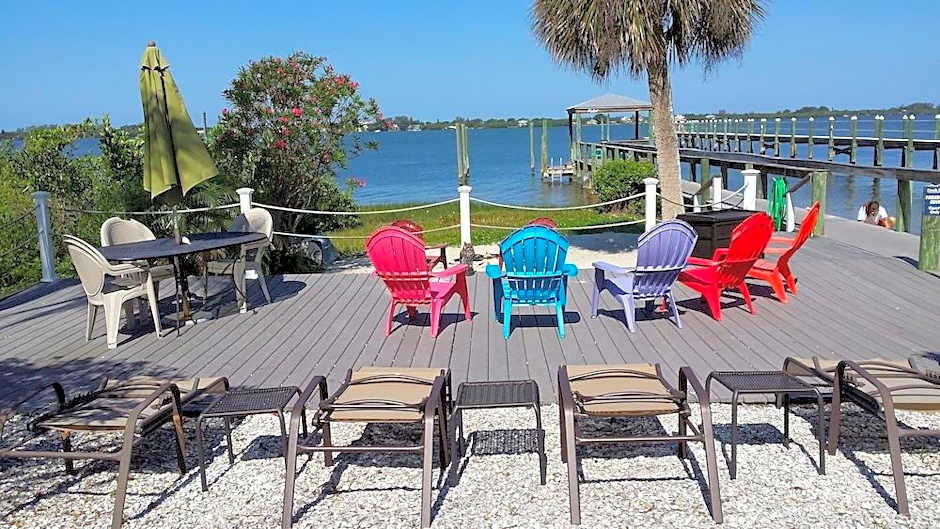 Paradise Cove at Lemon Bay