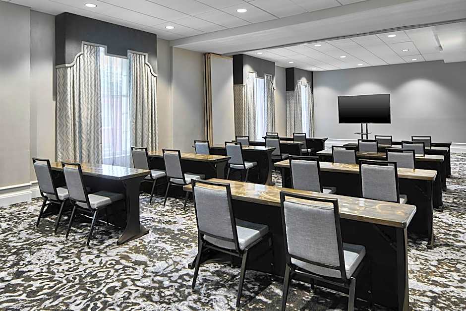 Le Pavillon, New Orleans, a Tribute Portfolio Hotel