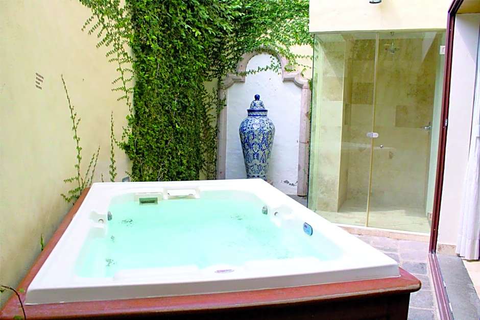 Hotel Lindo Ajijic Bed & Breakfast