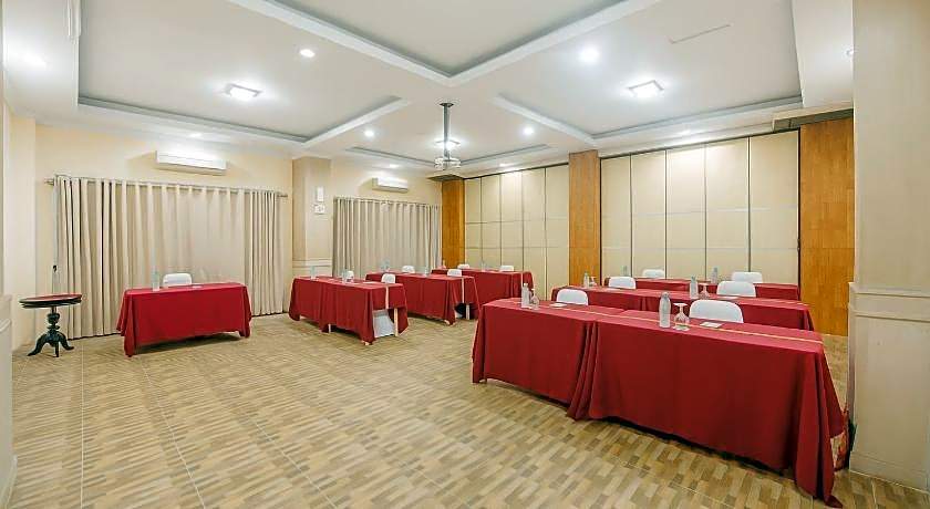 Puri Saron Denpasar Hotel