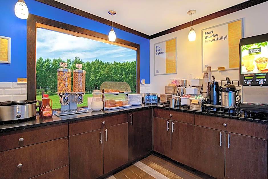 Days Inn by Wyndham Vernon