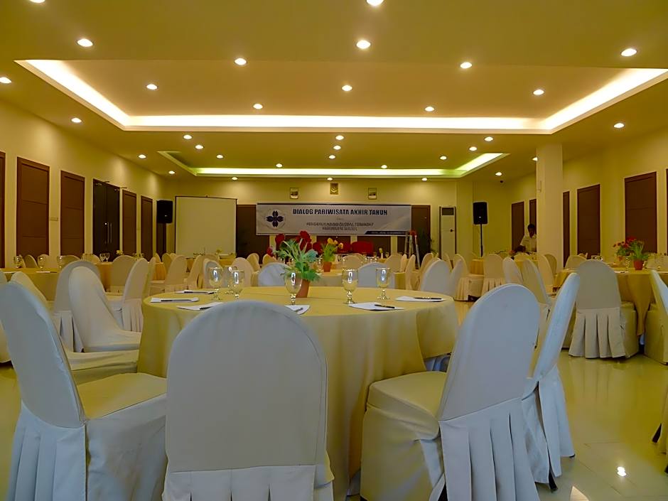 Jolin Hotel Panakkukang by LIFE