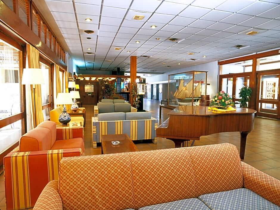 Parador De Ceuta Hotel La Muralla