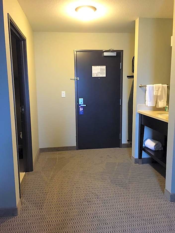 Baymont by Wyndham College Station