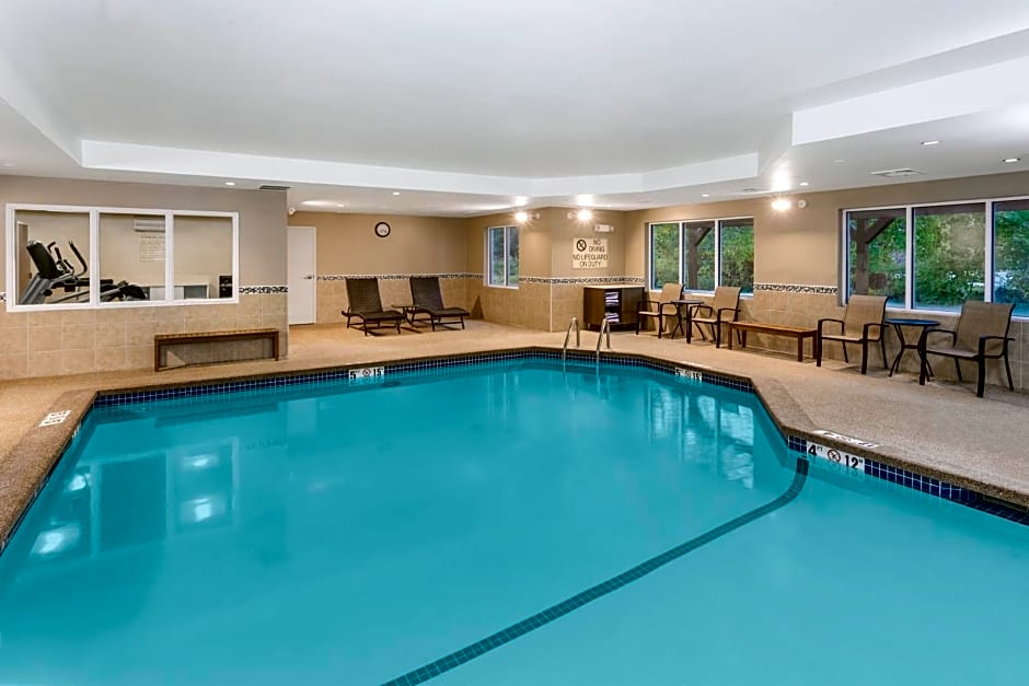 Holiday Inn Express Hotel & Suites Hampton South-Seabrook, an IHG Hotel