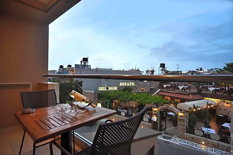 24 Seven Boutique Hotel