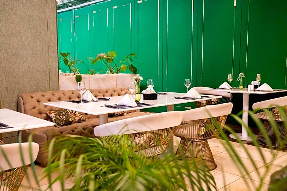 Number One Oxford Street Hotel & Suites