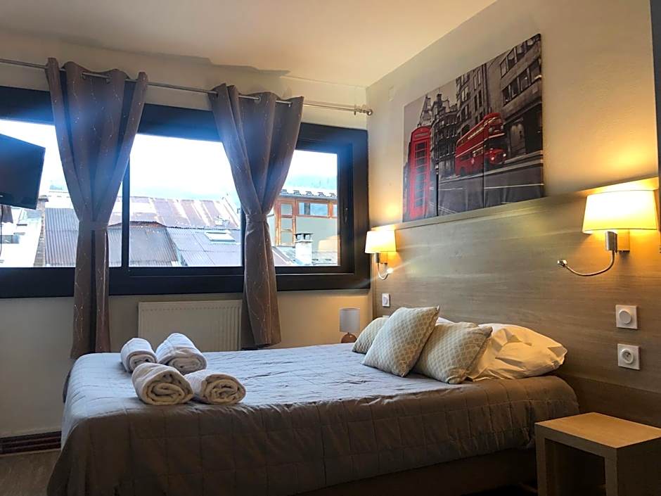 Hôtel Du Cheval Blanc Barcelonnette