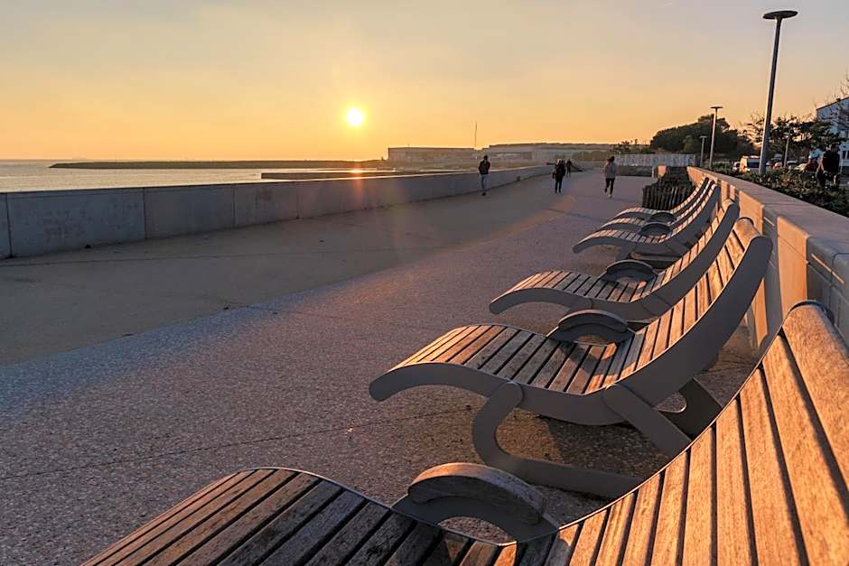 Logis Hôtel Le Rochelois