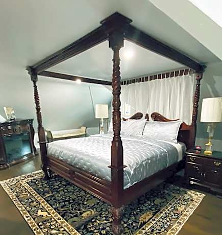 1000 Islands Bed and Breakfast-The Bulloch House