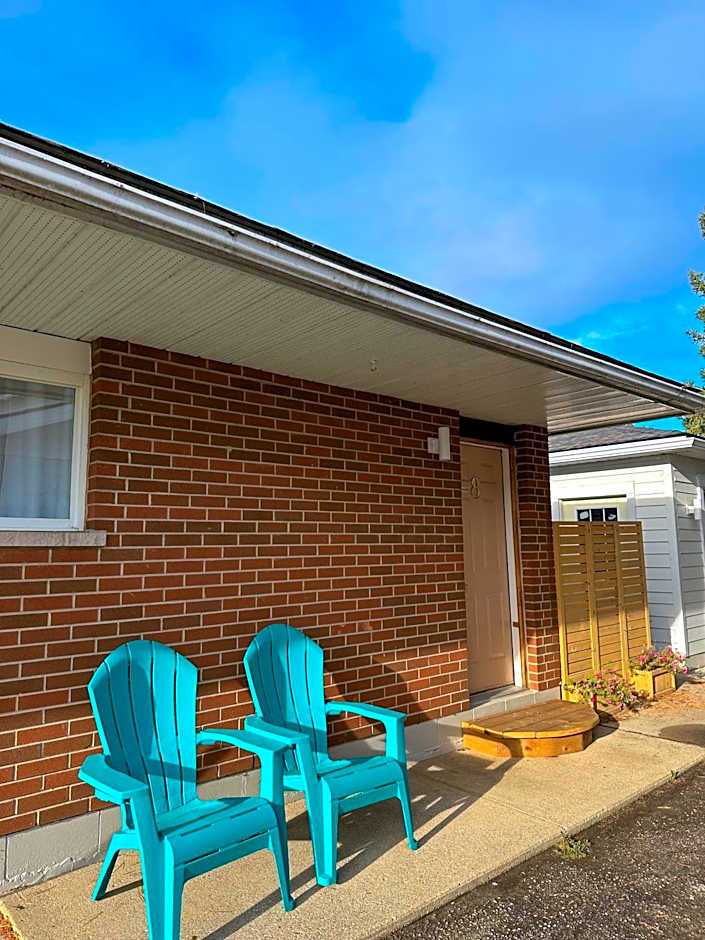 Oasis by the Bay Vacation Suites