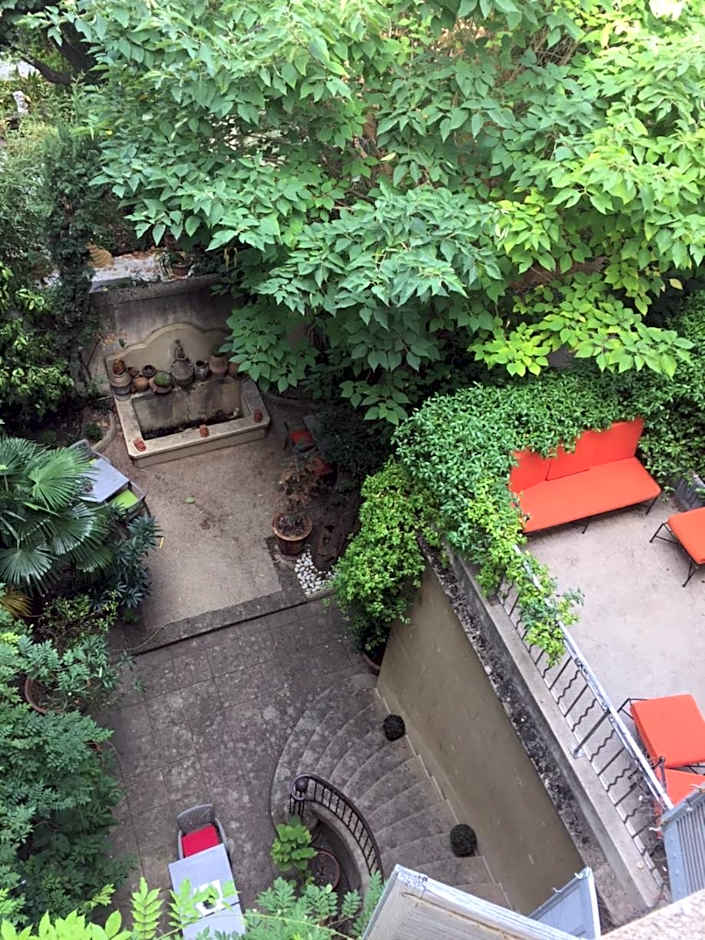 Hôtel Particulier Le 28 - Spa & Art Luxury Design by Alain Ducasse