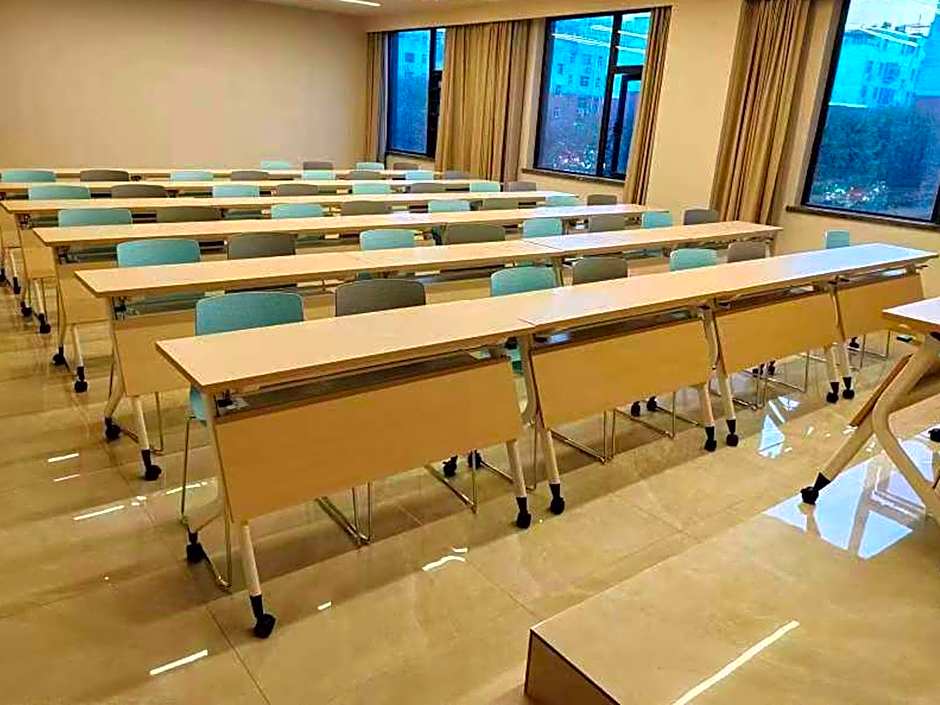 Hanting Hotel Puyang Stadium Lishan Road