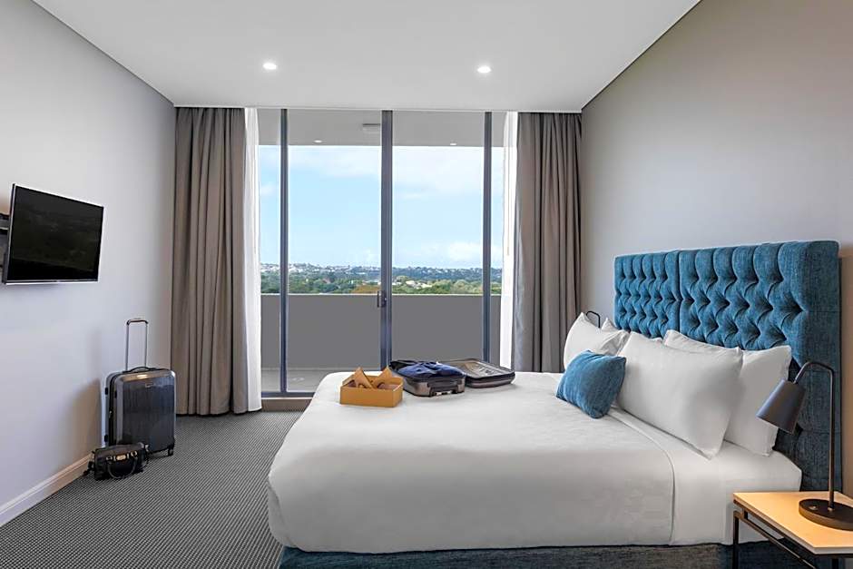 Meriton Suites Waterloo