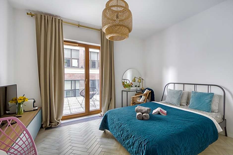 Aparthotel Pawia Deluxe- 10 min to center, self check-in, optional breakfest, parking on the street