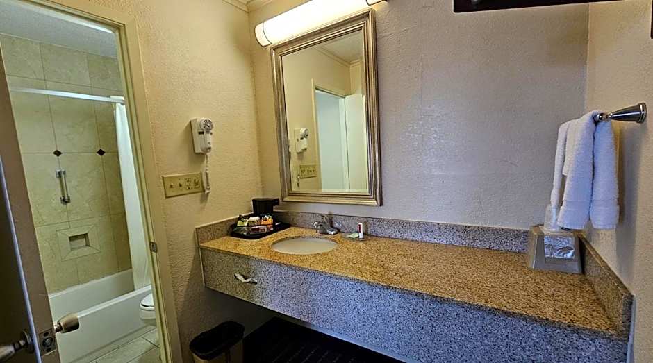 Americas Best Value Inn Mount Vernon