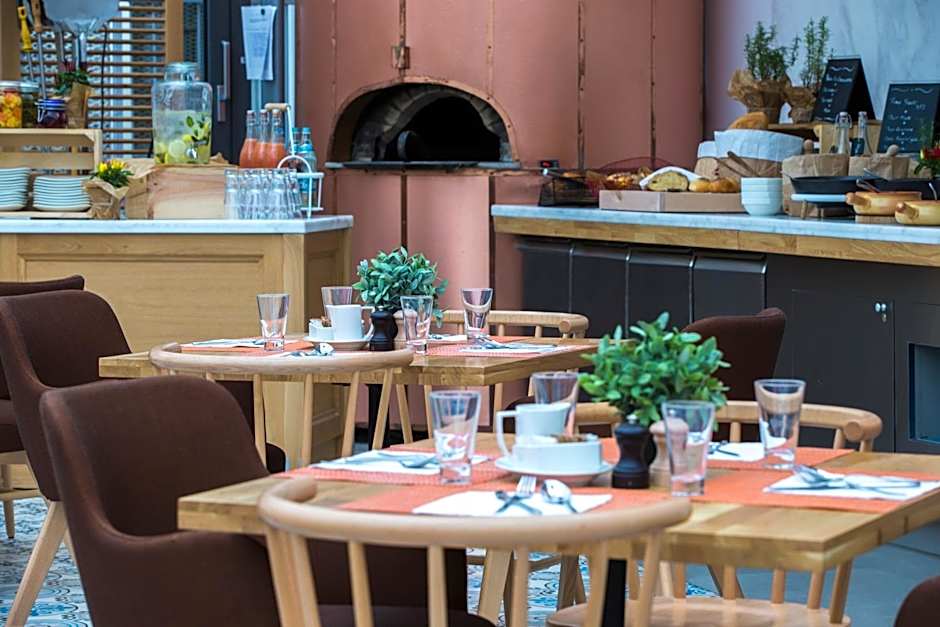 Park Inn by Radisson Bucharest Hotel & Residence