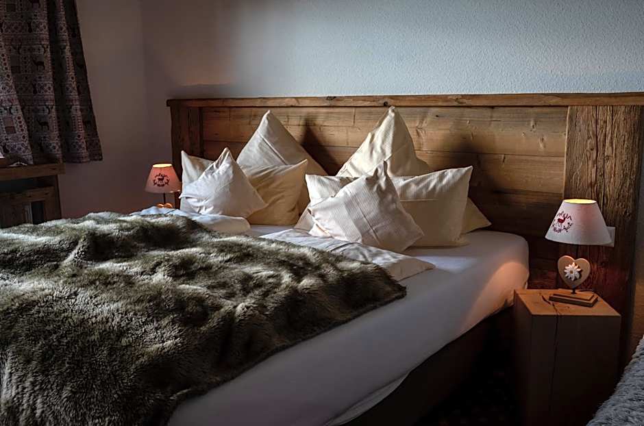 Hotel & Restaurant Grüner Baum - Die Grüne Oase Am Feldberg