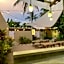 La Palmera Hostel