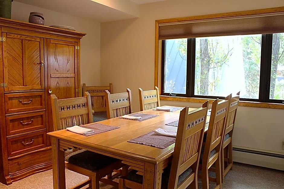 Shadow Mountain Lodge