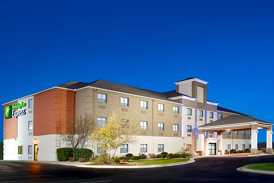 Holiday Inn Express Hotel Howe / Sturgis, an IHG Hotel
