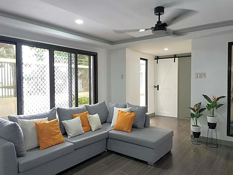 Casa Anaya Vacation Beachfront Home