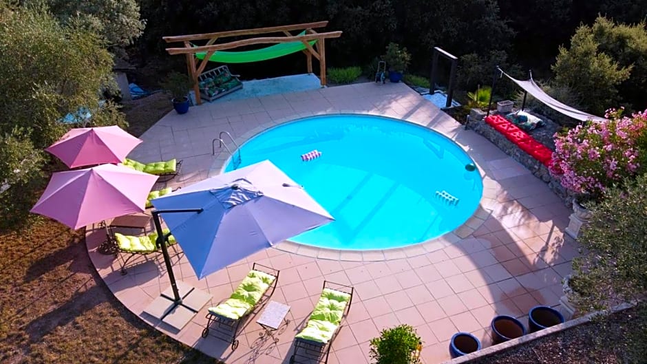 Le Petit Coin de Paradis