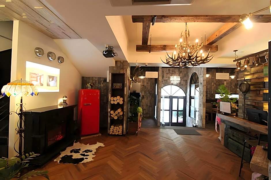 February Boutique Hotel Hwanggeum