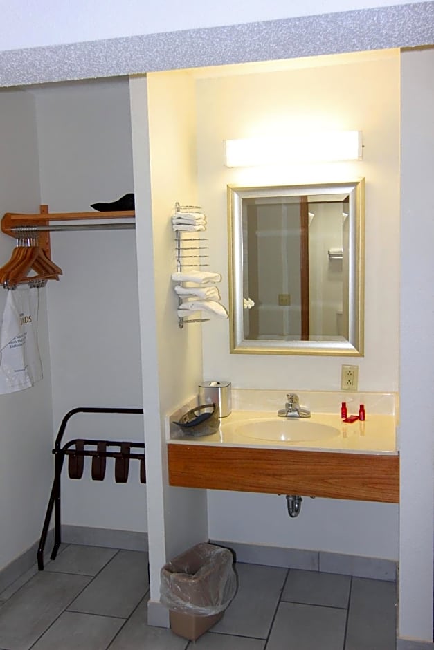 SureStay Hotel by Best Western Manchester