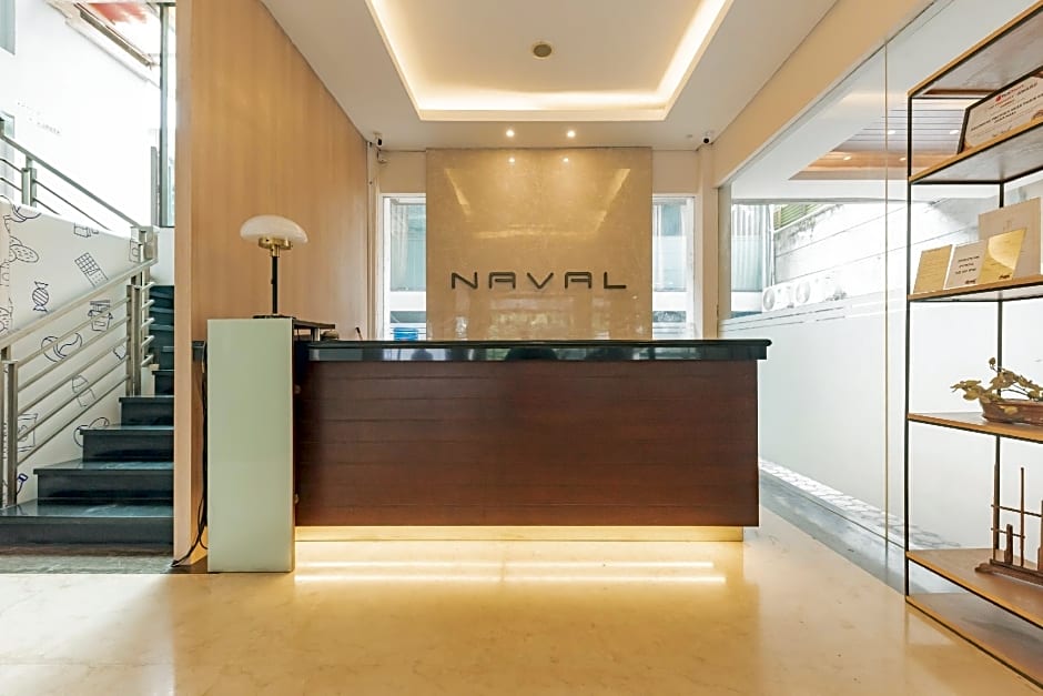 RedDoorz Premium near Paris Van Java Mall