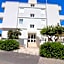 Casa Virginia Elegant One-Bedroom Apartment Near the Beach