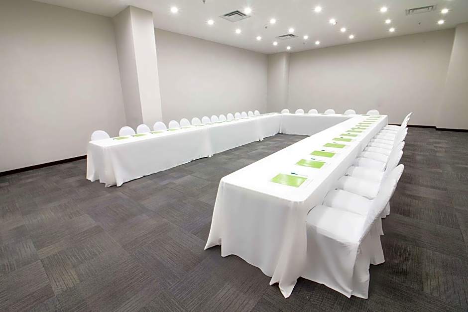 CHN Hotel Monterrey Aeropuerto, Trademark by Wyndham