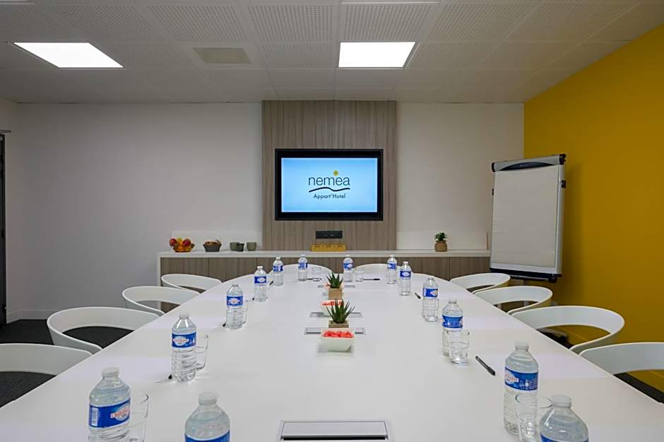 Néméa Appart Hotel Résidence So Cloud