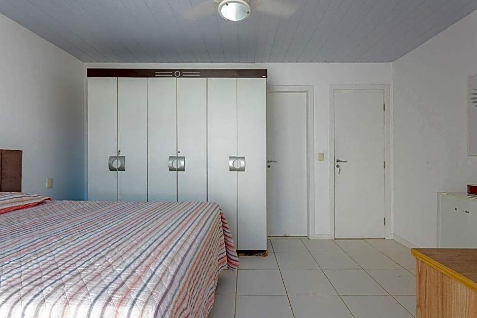 BJ09 Ótima Casa 5/4 - Piscina e Churrasqueira