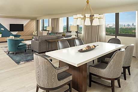 Presidential King Suite with Sofa Bed