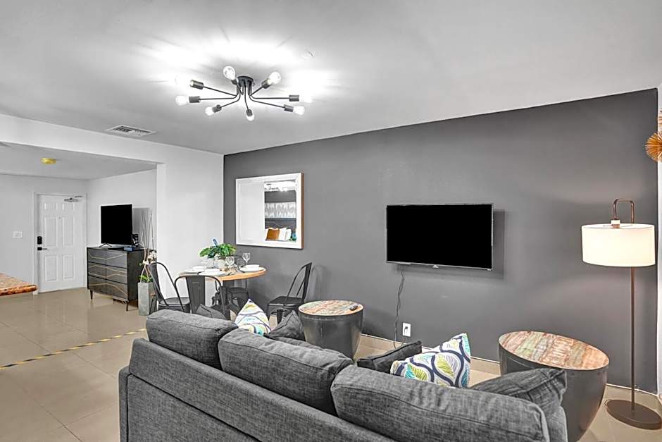 Bright Beachside Getaway