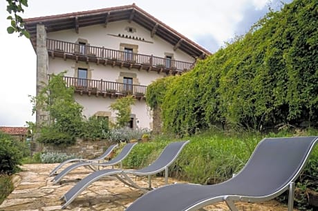 Hotel Akerreta