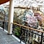 Mountain Rose Hotel & Restaurant