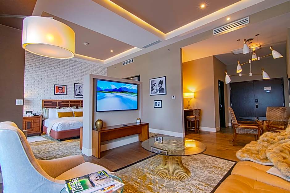 K Tower Boutique Hotel By Lucerna