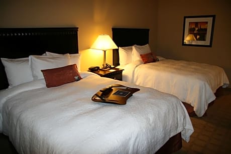 Room with Two Queen Beds - Non-Smoking