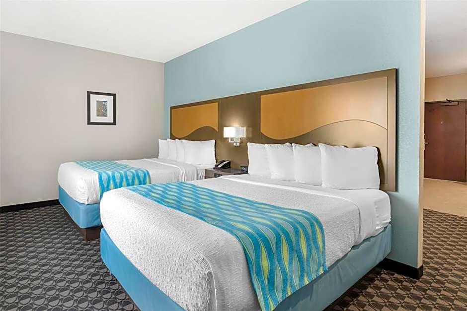 Photo 1 of 4 of 2 Queen Beds Suite