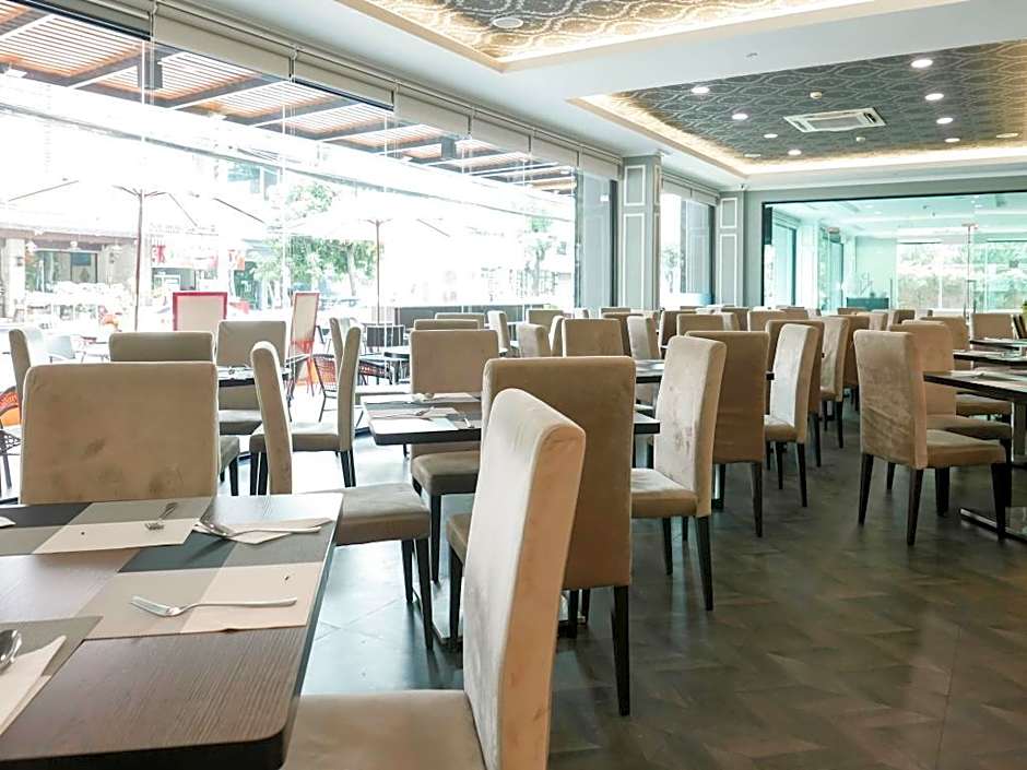 Picnic Hotel Bangkok