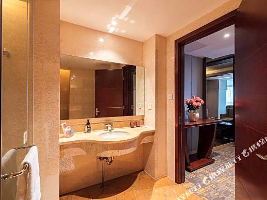 Zhenhe Hotel