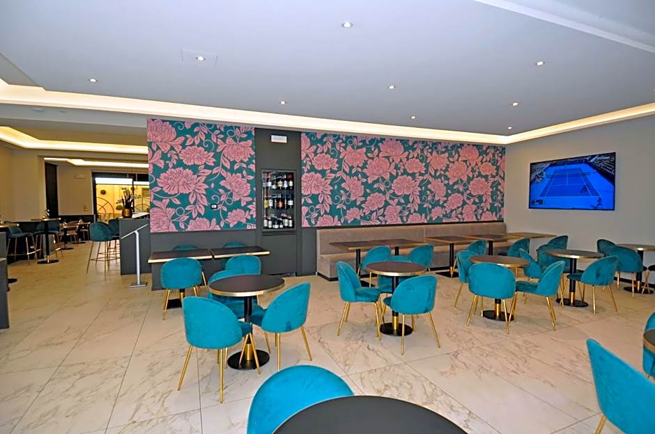 Cavour 30TRE - Hotel Moderno