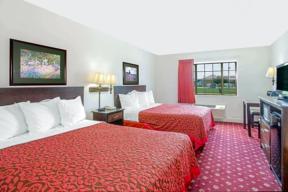 Days Inn by Wyndham Lake Village