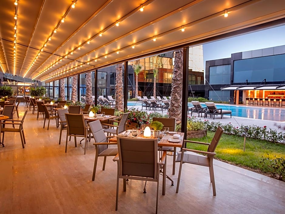 Burgu Arjaan by Rotana