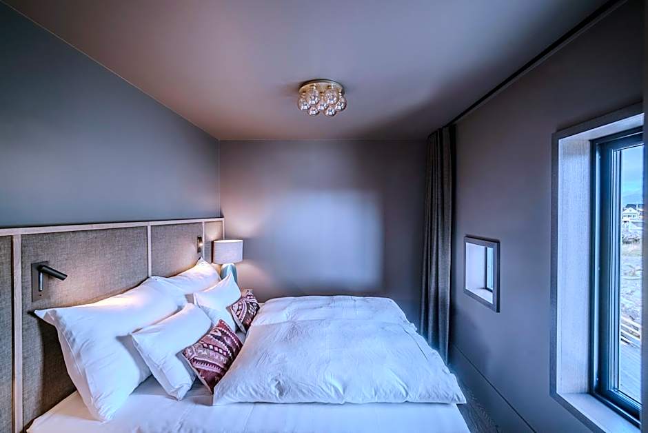 Henningsvær Bryggehotell - by Classic Norway Hotels