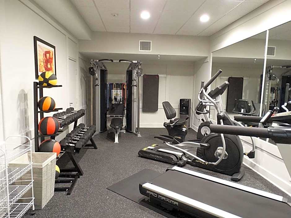 Overland Park Hotel