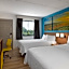 Days Inn & Suites by Wyndham Indianapolis Airport East